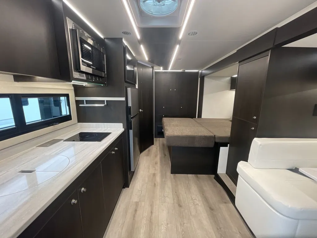 2027 Tiffin Wayfarer 25 PW, Photos photo 13