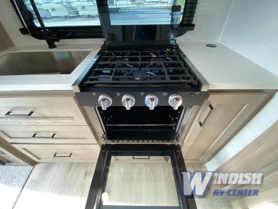 2026 Forest River Rockwood Mini Lite 2515S - Photo 3