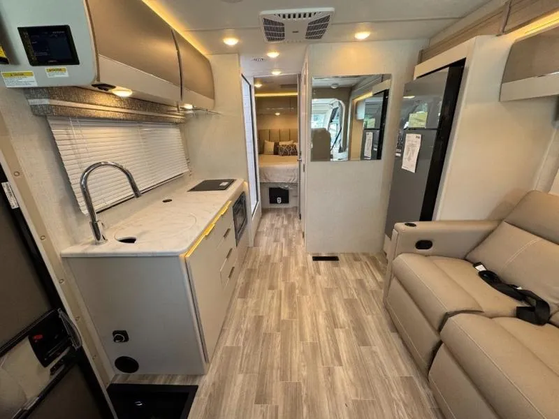 2027 Thor Motor Coach Axis 26.1 - Photo 3