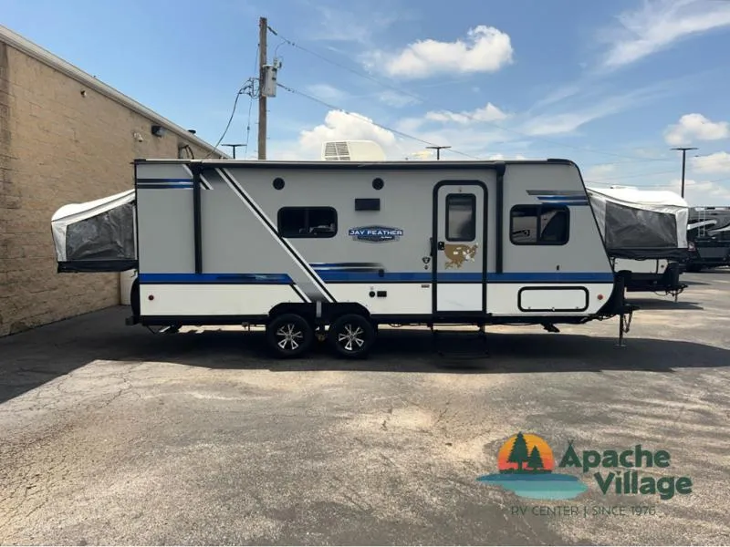 2018 Jayco Jay Feather 23B - Photo 2