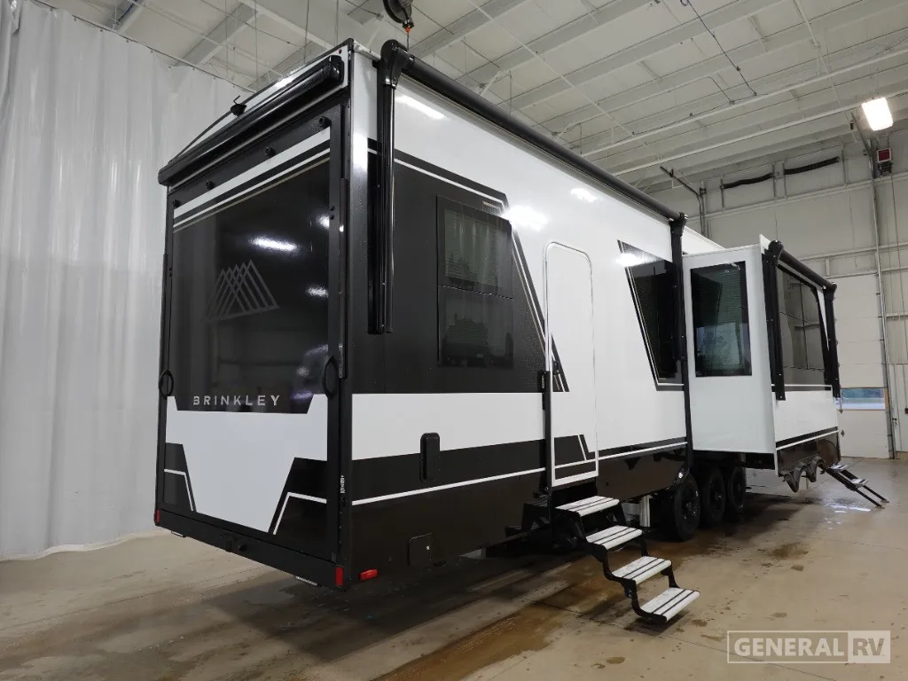 2026 Brinkley Model G 4100, Photos photo 7