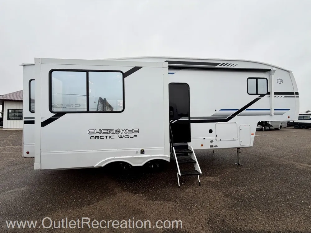2026 Forest River Cherokee Arctic Wolf 27SGS - Photo 4
