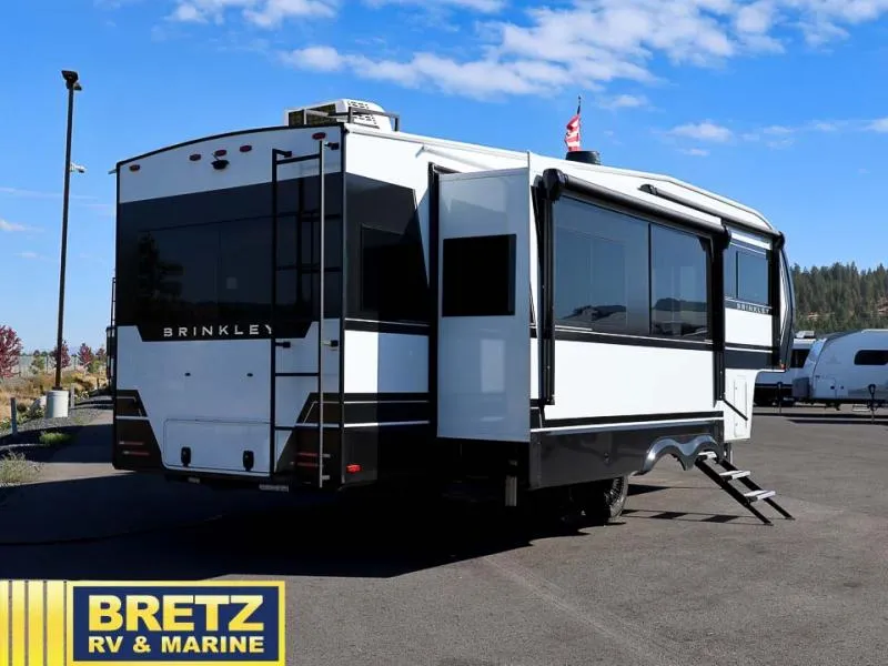 2026 Brinkley Model Z 2900 - Photo 4