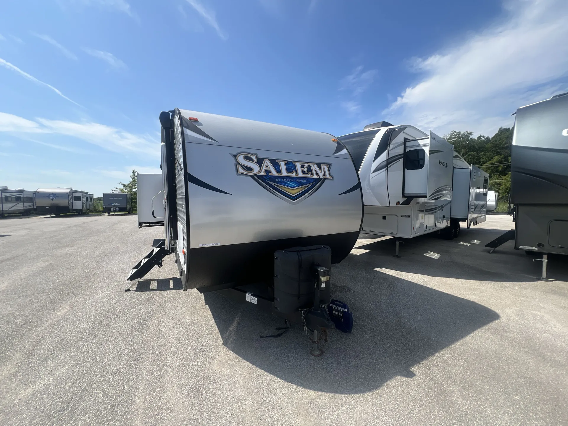 2019 Forest River Salem 31KQBTS dealer photo 1 from Camping World