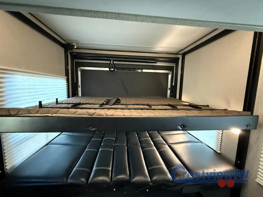 2020 Dutchmen Voltage Triton 3551, Photos photo 32