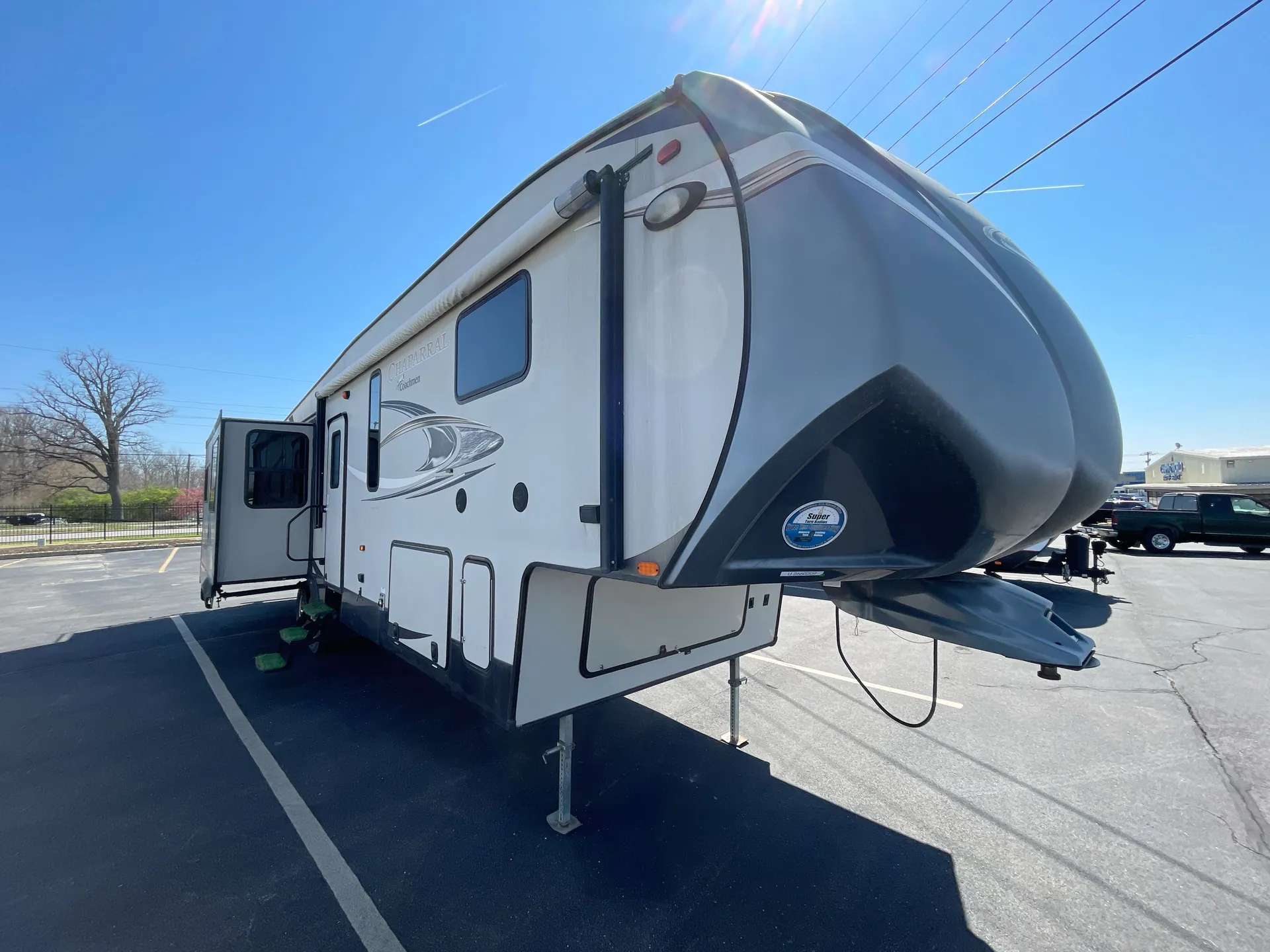 2015 Coachmen Chaparral 360IBL - Photo 2