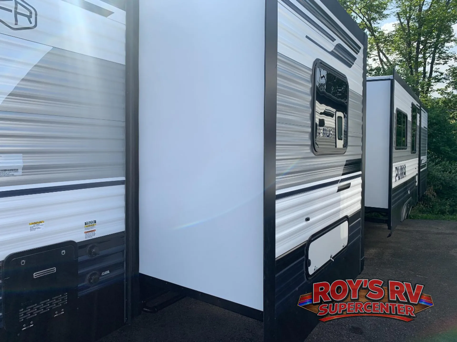 2027 Forest River Puma 32BHFS - Photo 4