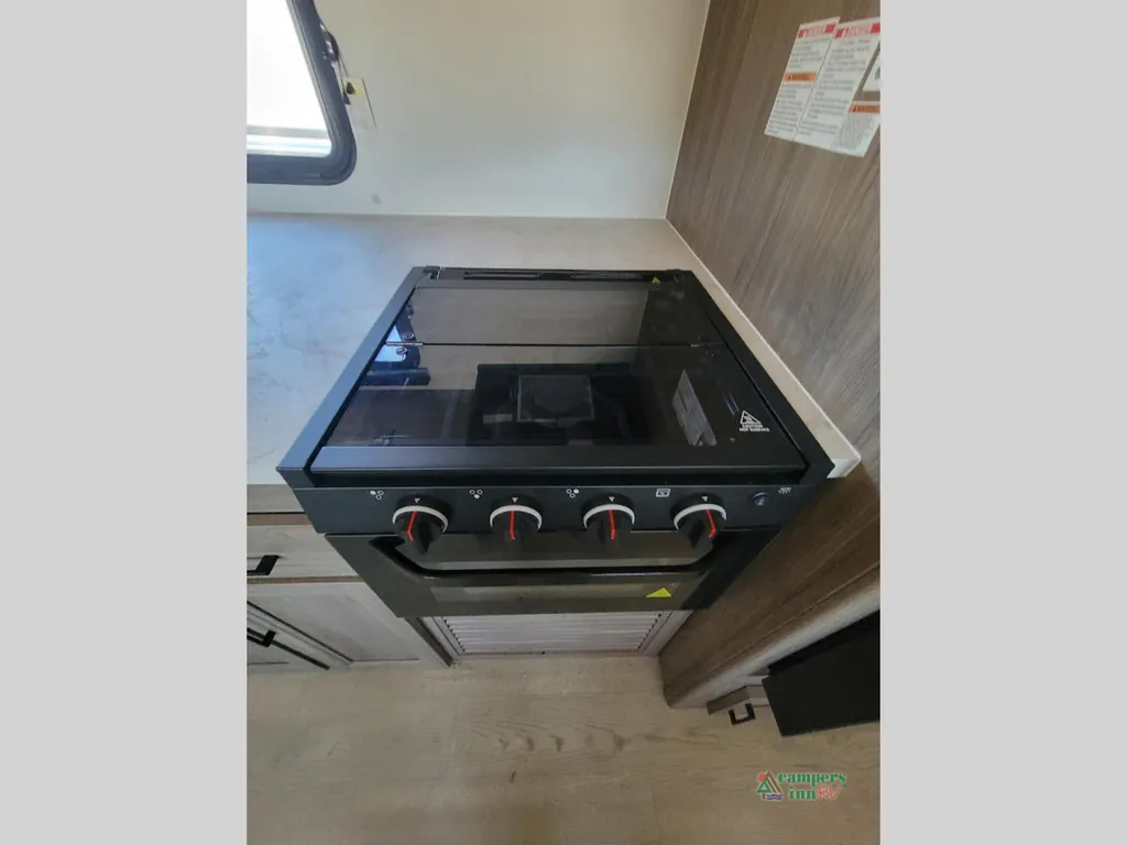 2026 Coachmen Freedom Express Select 31SE, Photos photo 46