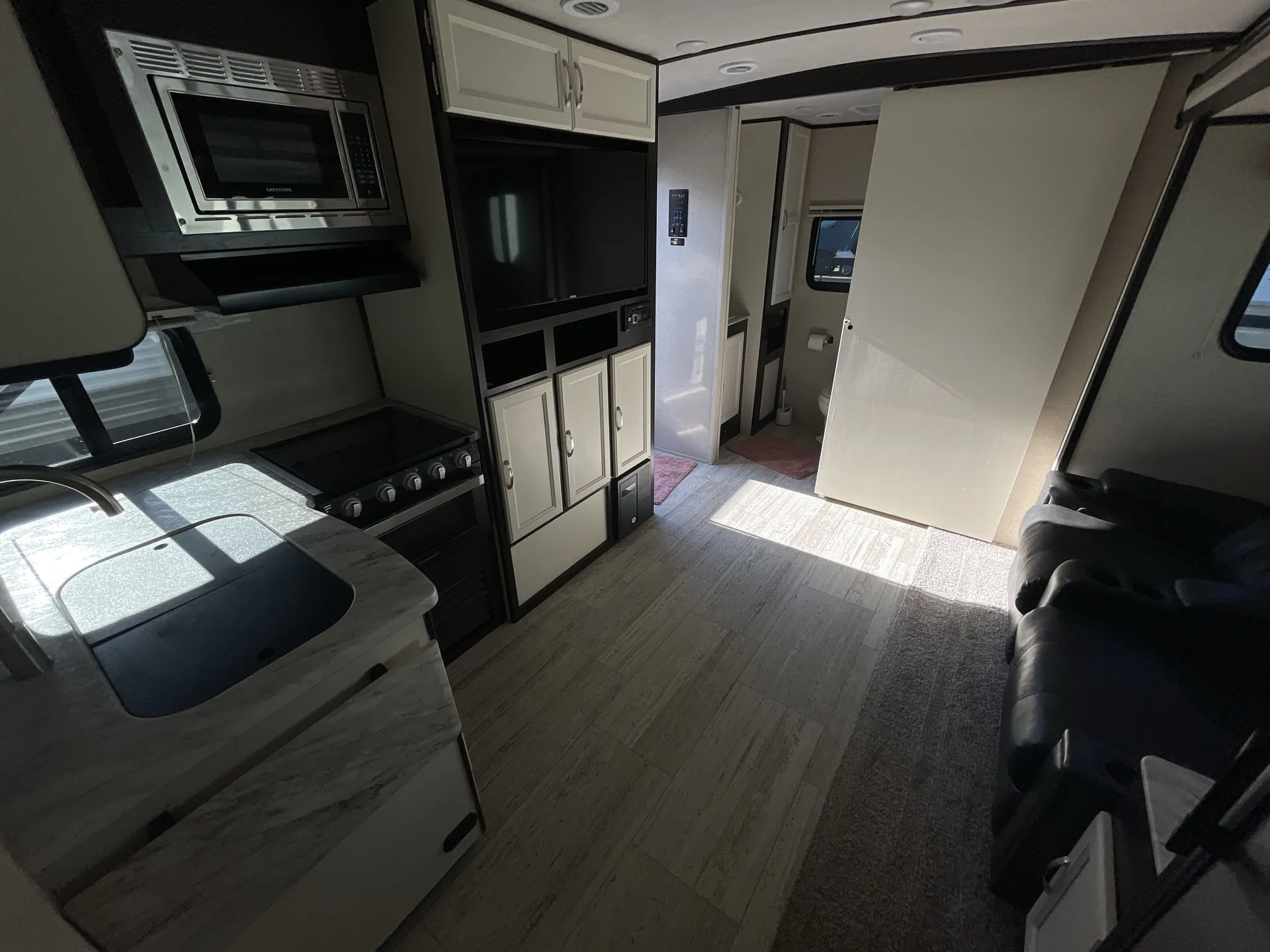 2021 Coachmen Spirit Ultra Lite 2253RB — living area main