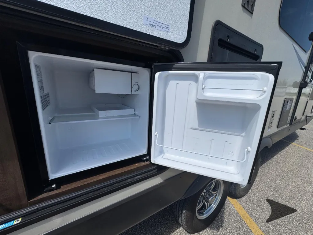 2020 Forest River Flagstaff Micro Lite 25BRDS, Photos photo 21