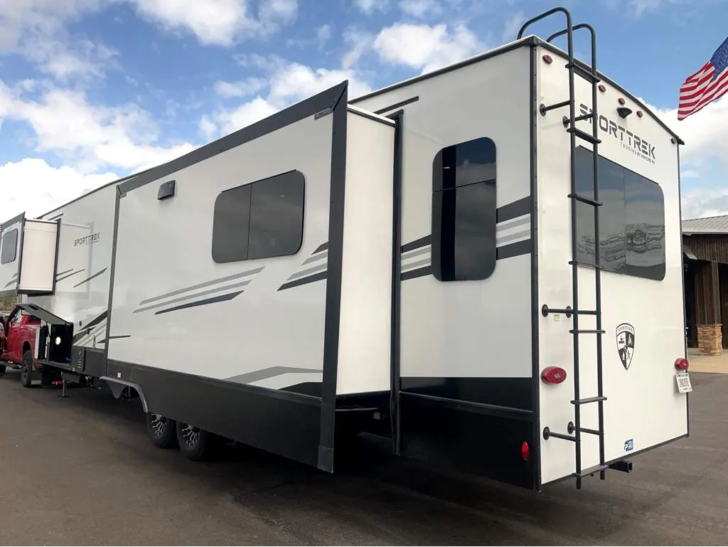 2026 Venture RV SportTrek 5 Touring Edition STTF363VFR - Photo 3