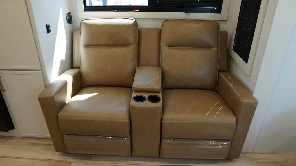 2026 Brinkley Model I 235, Photos photo 15