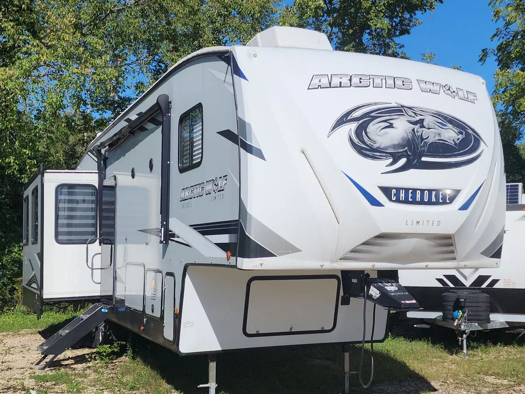 2022 Forest River Cherokee Arctic Wolf 327MB - Photo 2