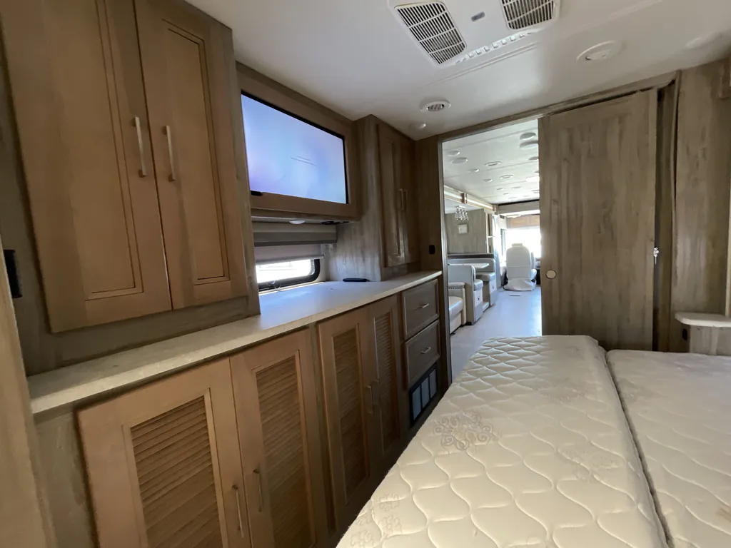 2021 Coachmen Sportscoach SRS 365RB, Photos photo 16