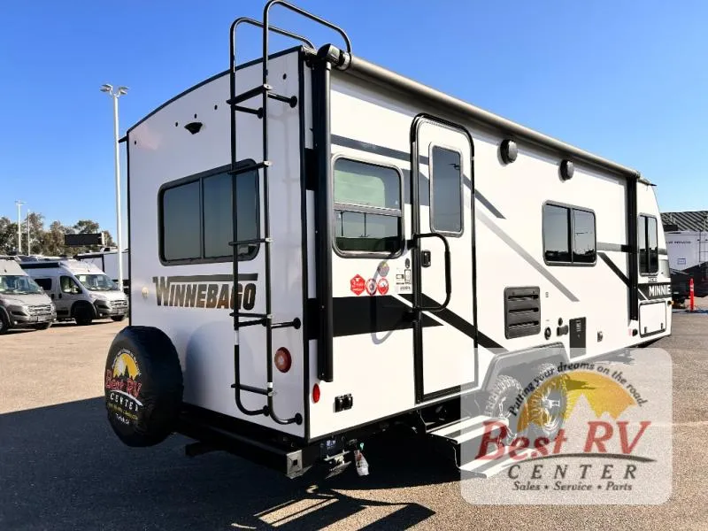 2025 Winnebago Micro Minnie 2225RL - Photo 4