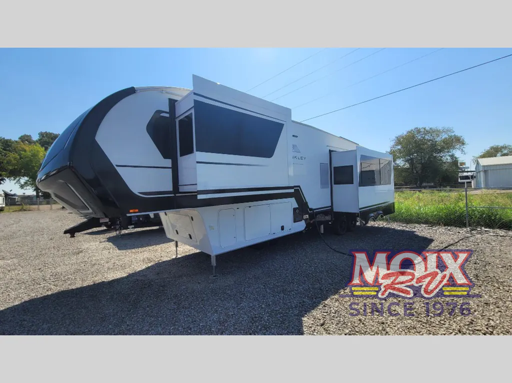 2025 Brinkley Model Z 3400, Photos photo 33
