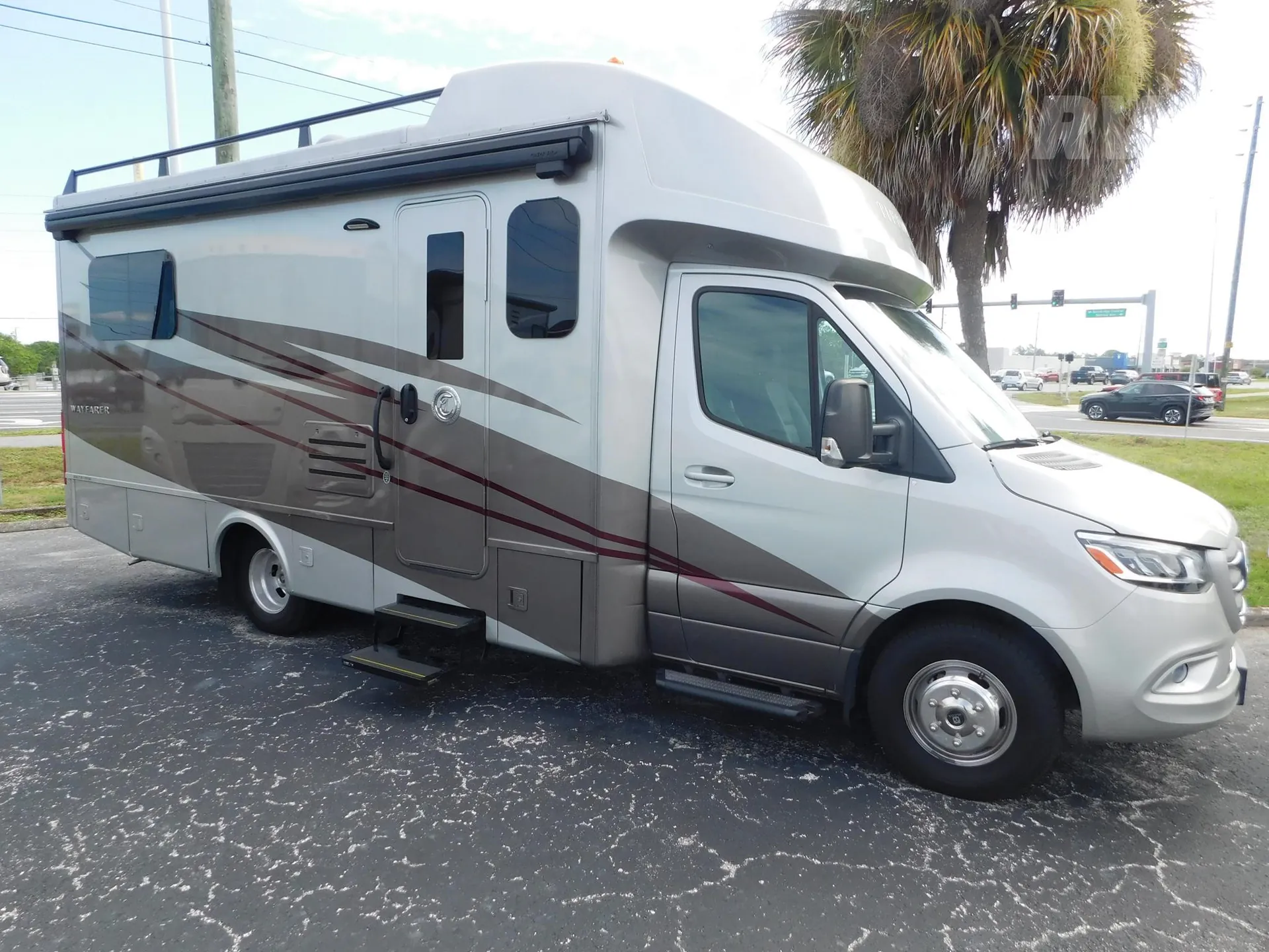 2024 Tiffin Wayfarer 25 RLW dealer photo 1 from Register RV Center