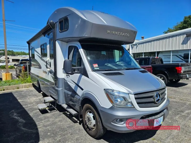 2019 Winnebago Navion 24V - Photo 3