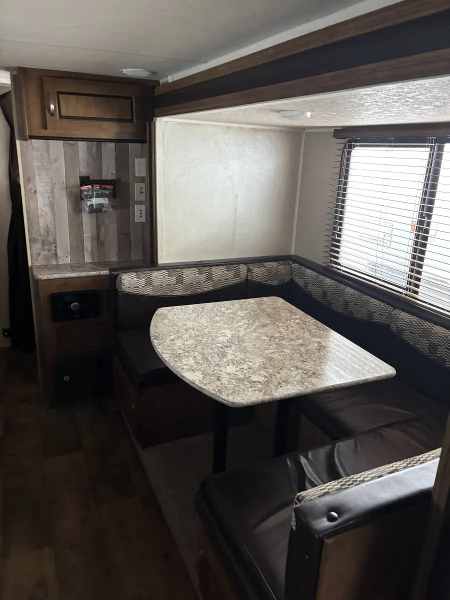 2017 Forest River Wildwood 230BHXL - Photo 4