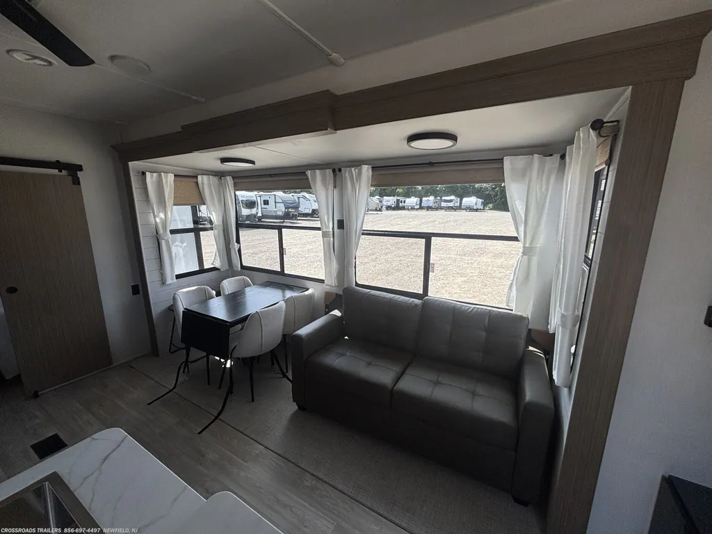 2027 Forest River Salem Villa 42DMS, Photos photo 17