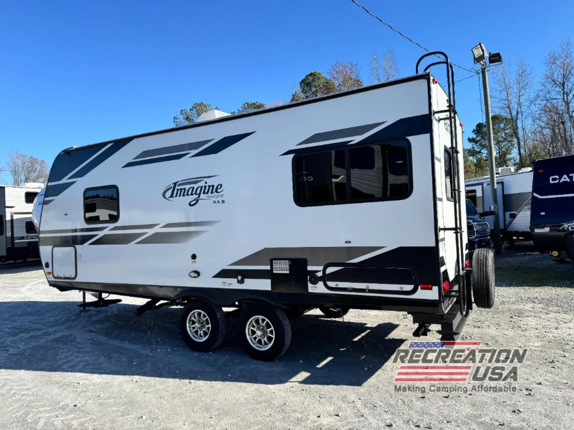 2019 Grand Design Imagine XLS 19RLE - Photo 4