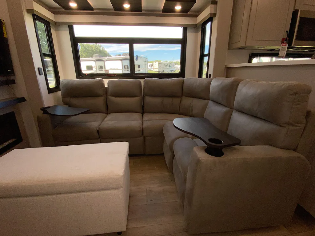 2026 Jayco North Point 395DSDB, Photos photo 17