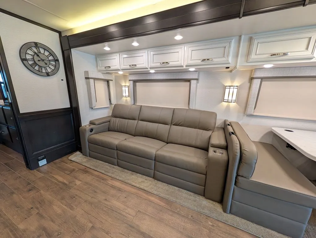 2023 Entegra Coach Accolade 37K, Photos photo 25