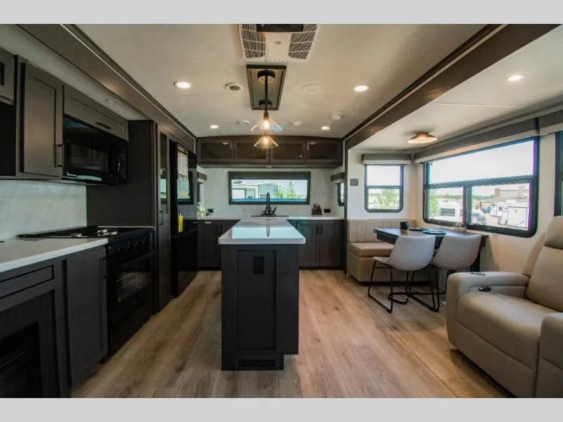 2026 Forest River Rockwood Signature 8339FK - Photo 4
