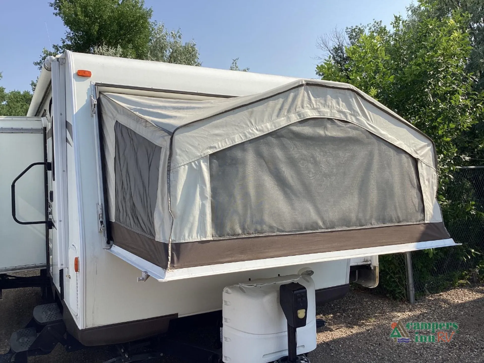 2015 Forest River Rockwood Roo 23IKSS — Photo 5