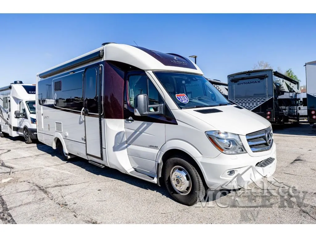 2018 Leisure Travel Unity 24MB - Main photo
