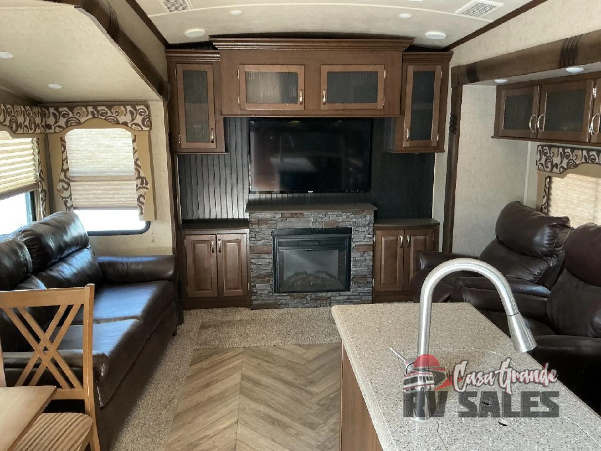 2016 Forest River Cedar Creek Silverback 29IK - Photo 4