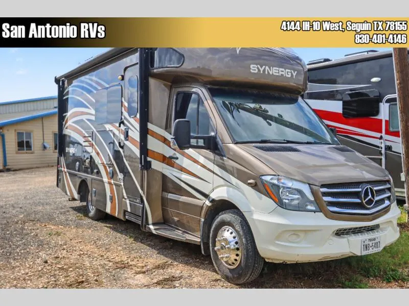 2017 Thor Motor Coach Synergy Used    SD24 - Main photo
