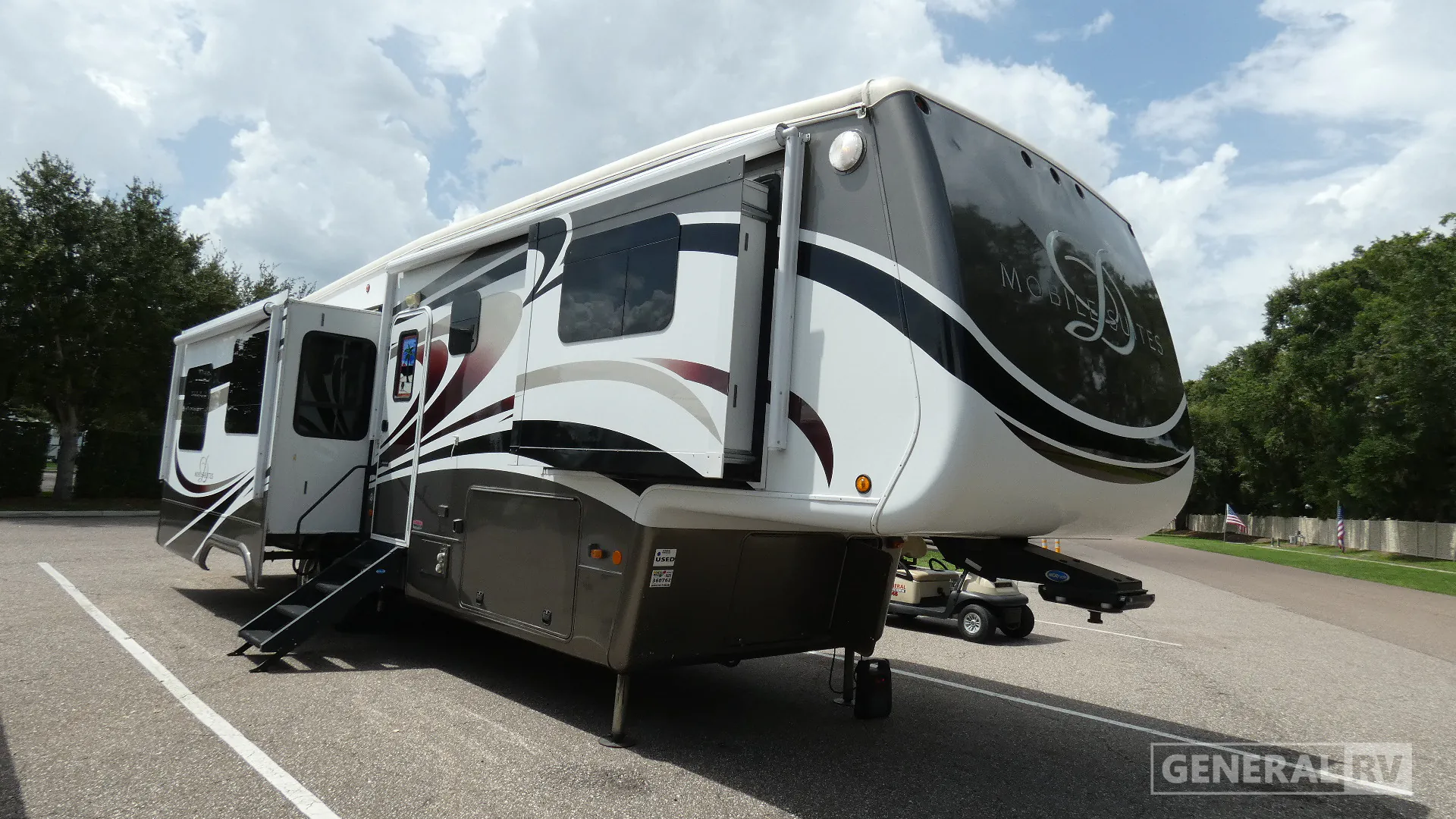 2012 DRV Mobile Suites 38RSSB3 - Photo 2