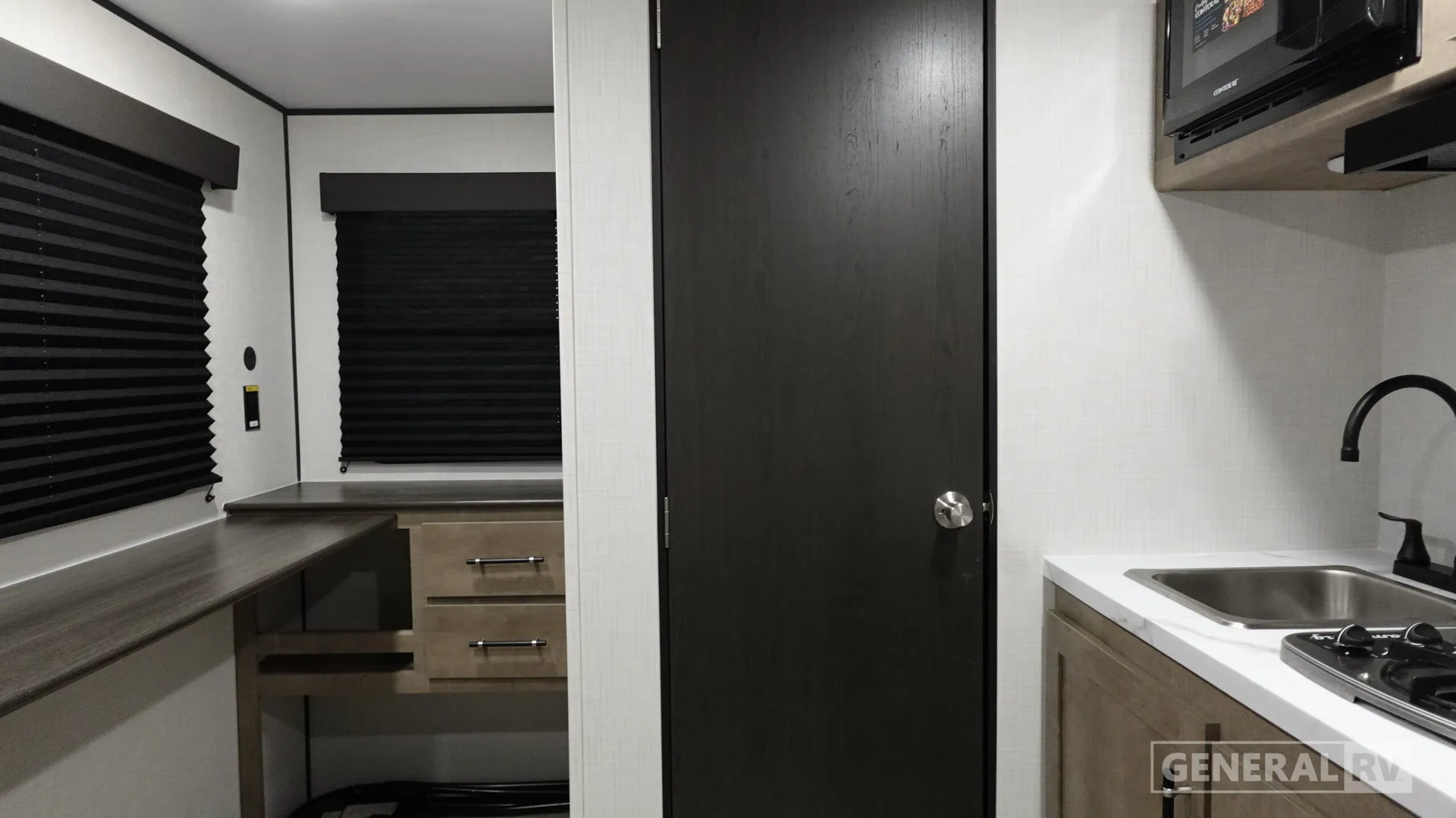 2027 Keystone Springdale Mini 1200BT - Photo 3