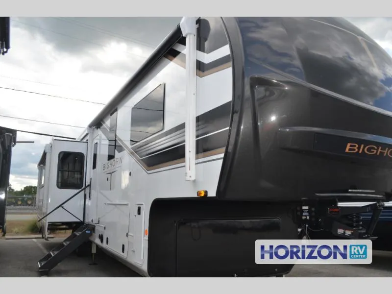 2026 Heartland Bighorn 38RE - Photo 3