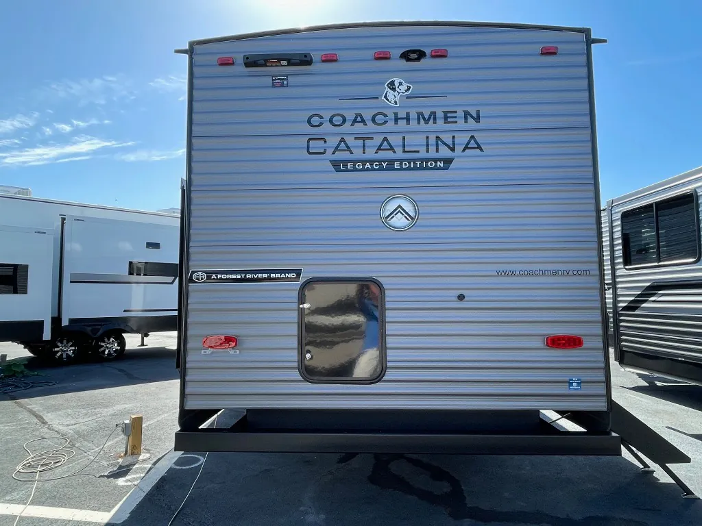 2026 Coachmen Catalina Legacy Edition 273DBHCK, Photos photo 23