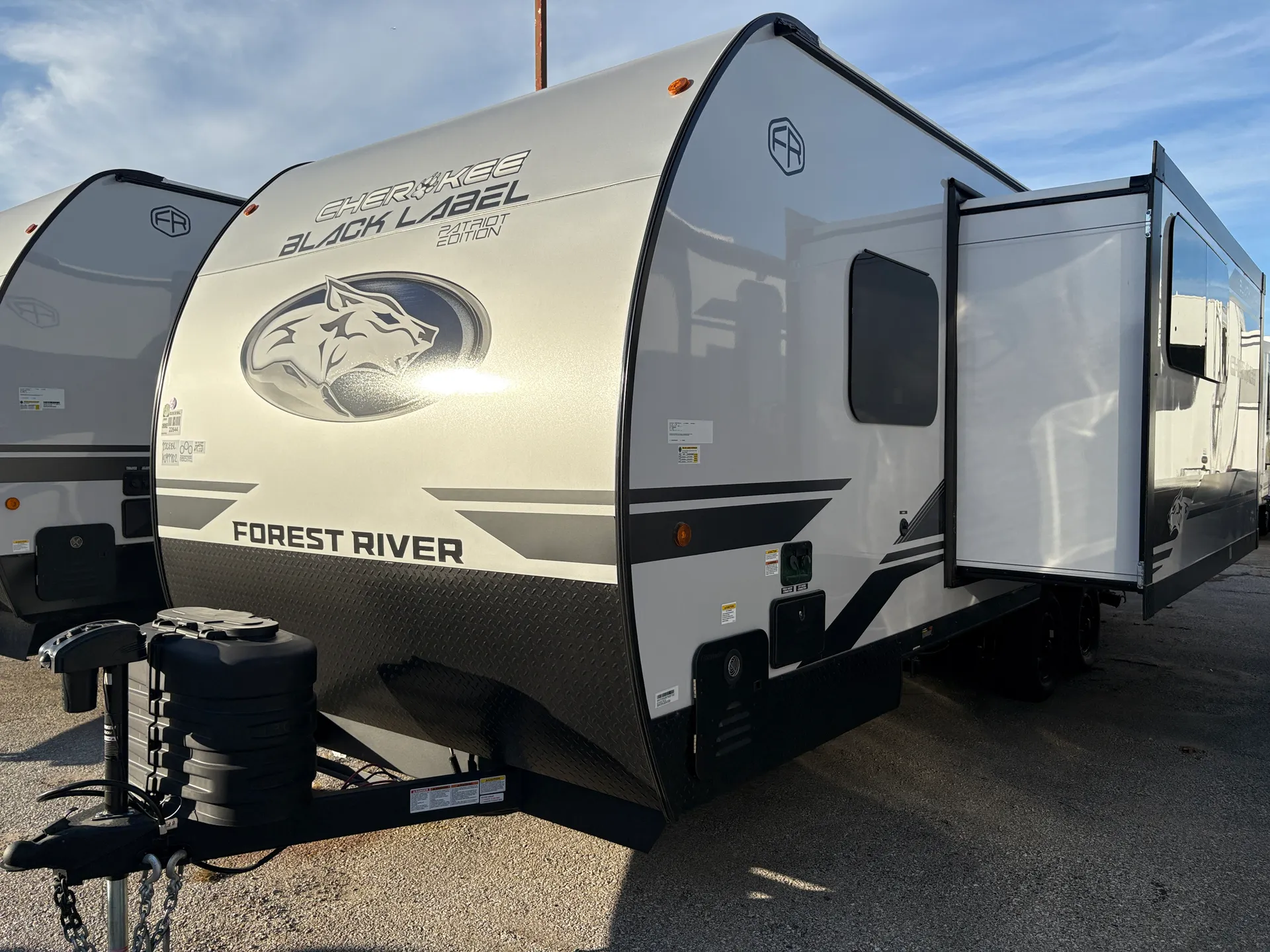 2026 Forest River Cherokee Grey Wolf Black Label 22CEBL - Photo 3