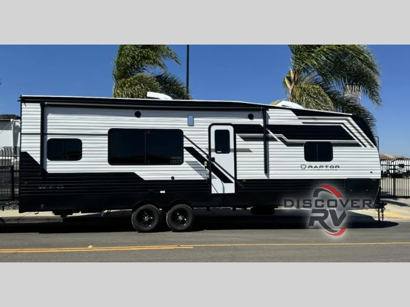 2025 Keystone Raptor Carbon Series 30WFO - Photo 2