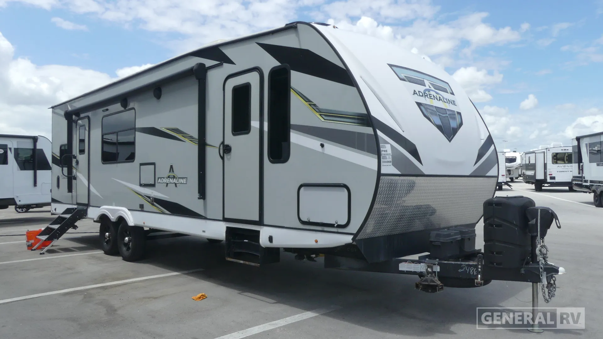 2022 Coachmen Adrenaline 29SS - Photo 2