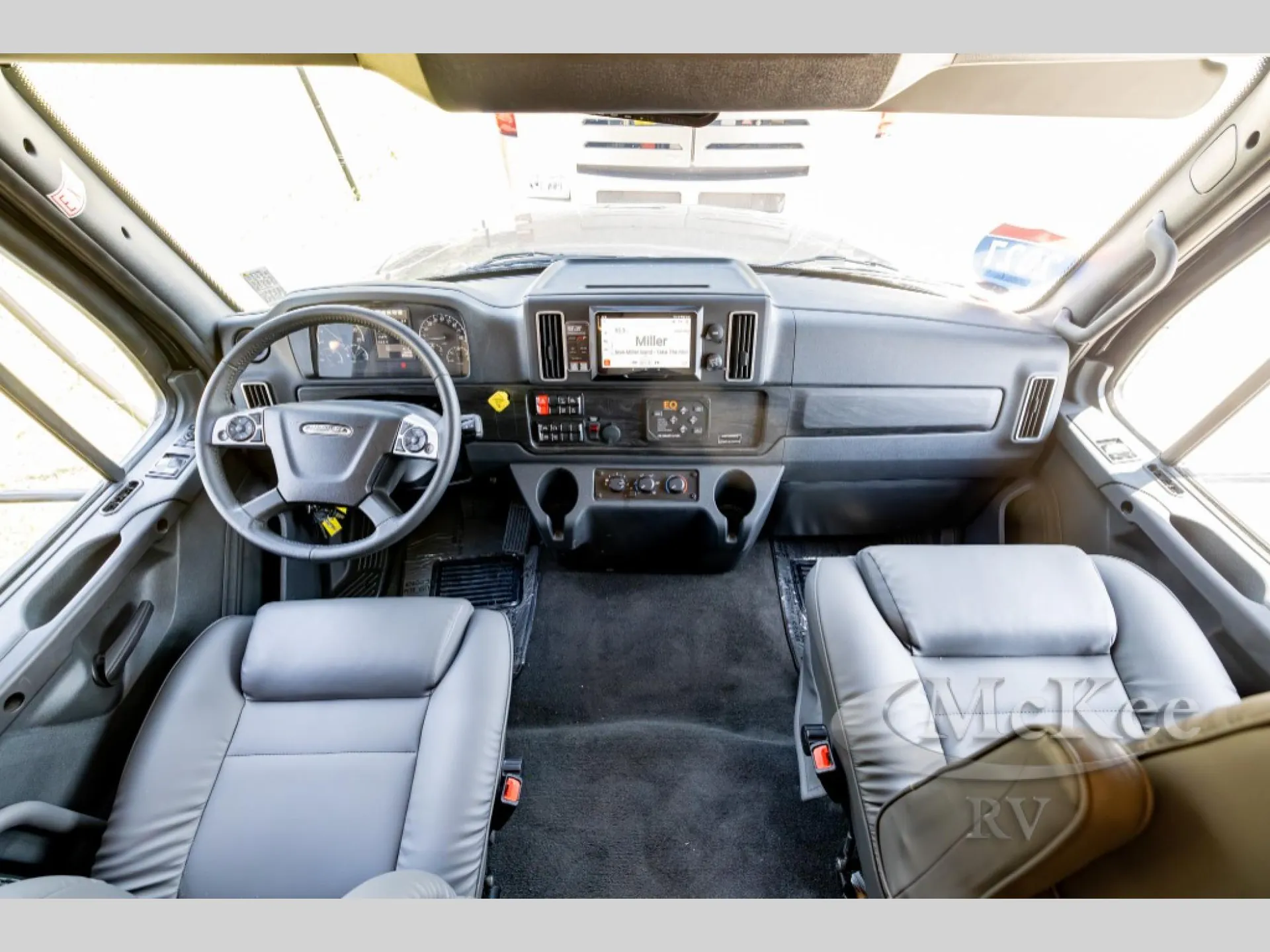 2027 Renegade RV Valencia 39FW - Photo 3