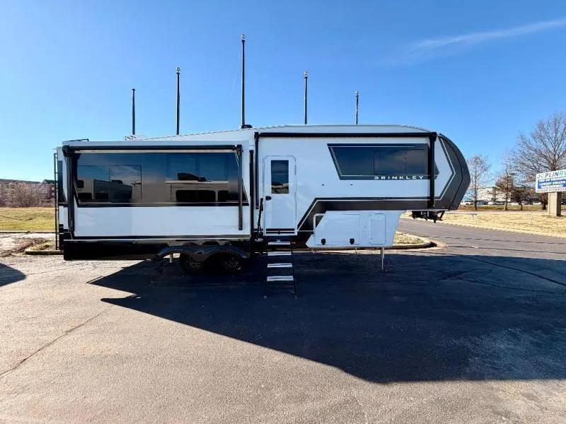 2027 Brinkley Model Z 2900 - Photo 4