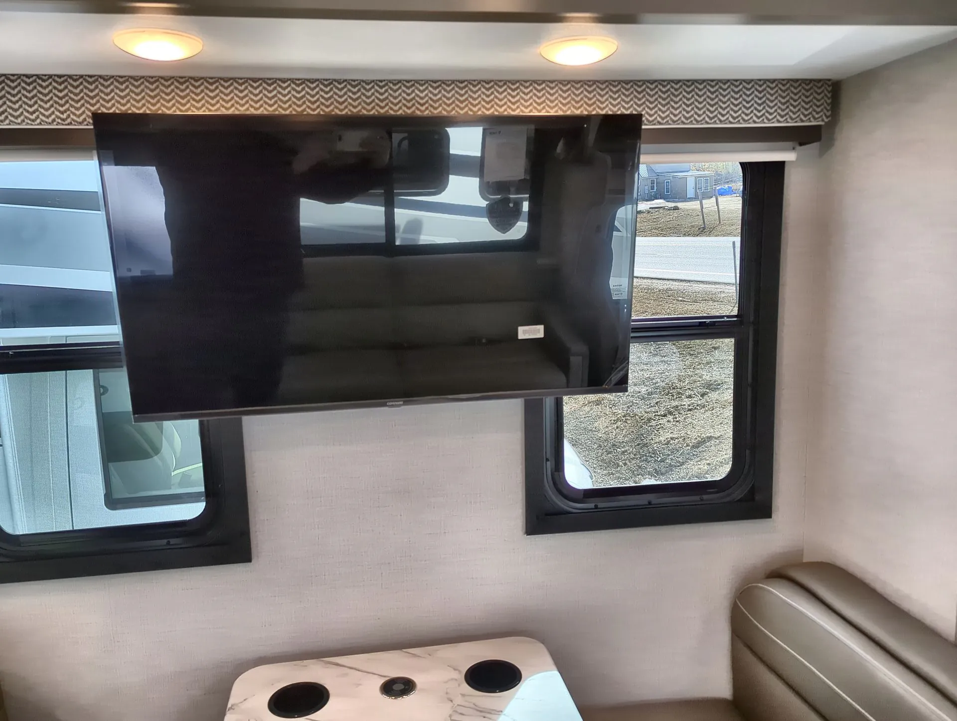 2026 Thor Motor Coach Geneva 28VT - Photo 3