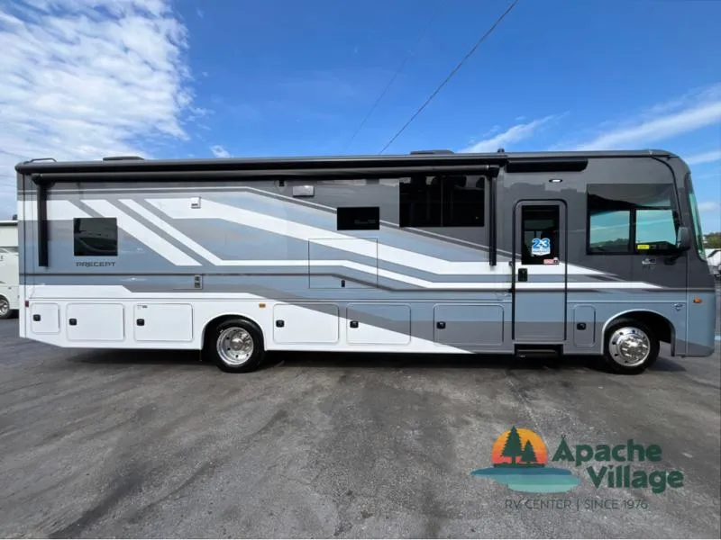 2027 Jayco Precept 34G - Photo 3