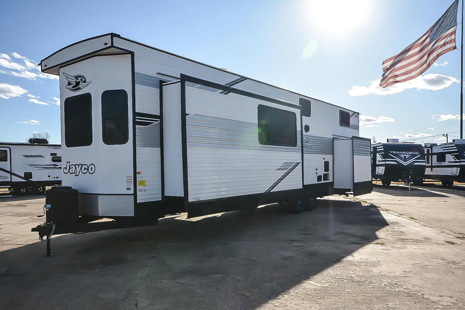 2026 Jayco Jay Flight Bungalow 404LOFT - Photo 3