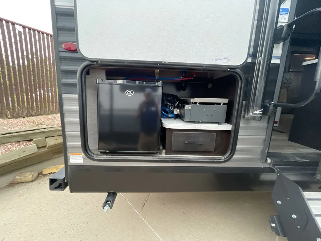 2023 Jayco Jay Flight 240RBS - Photo 4