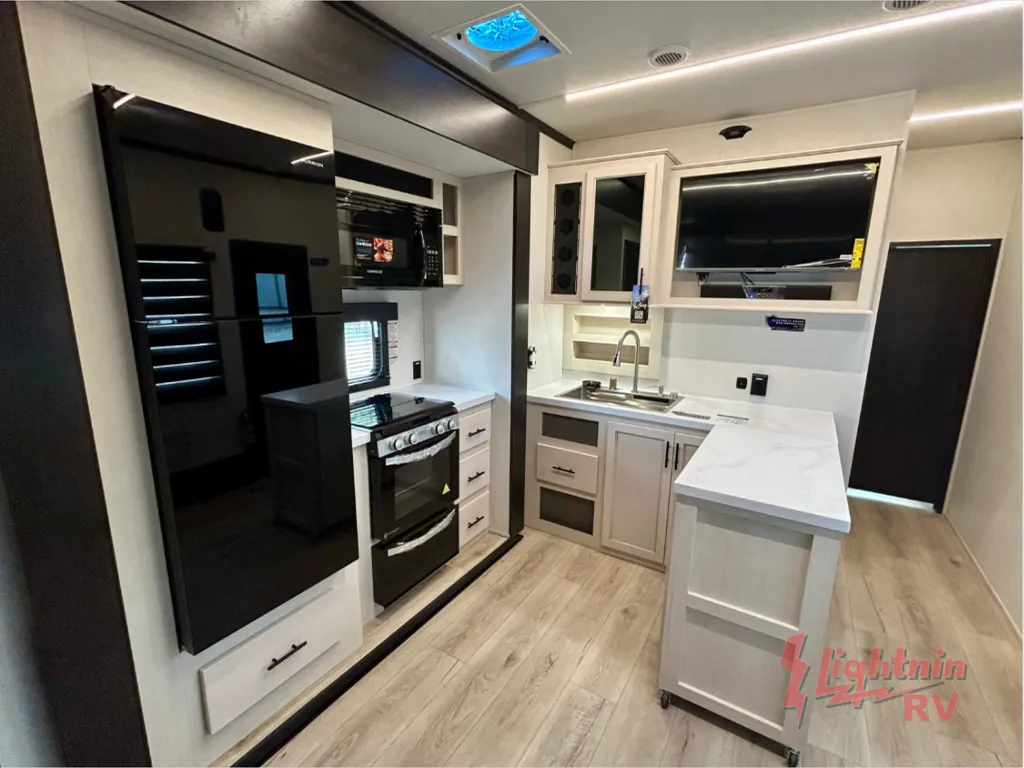 2026 Forest River Vengeance Rogue Armored 26L140, Photos photo 11