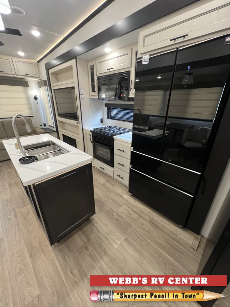 2027 Forest River Sabre 36FLX, Photos photo 9