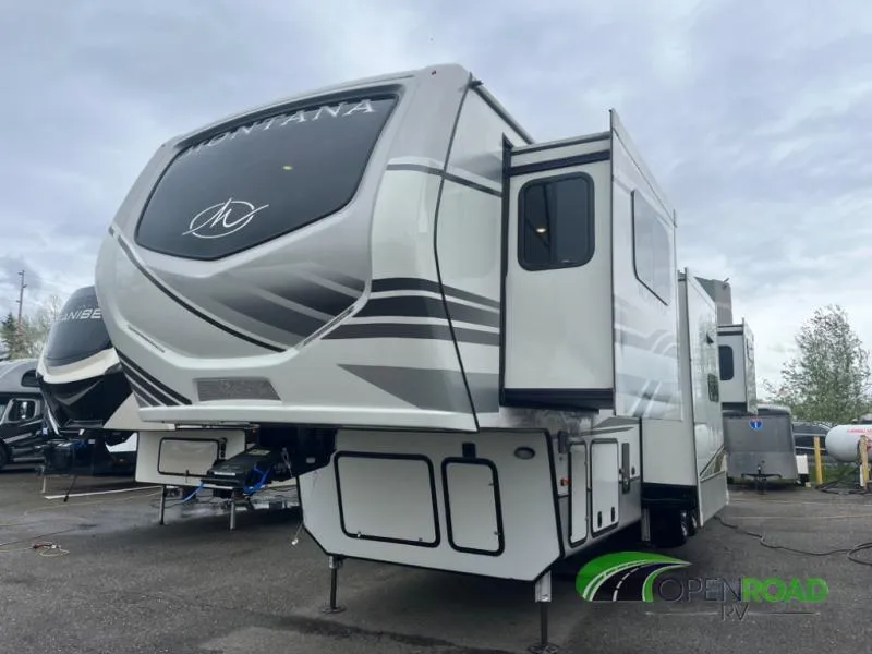 2022 Keystone Montana 3763BP - Photo 2
