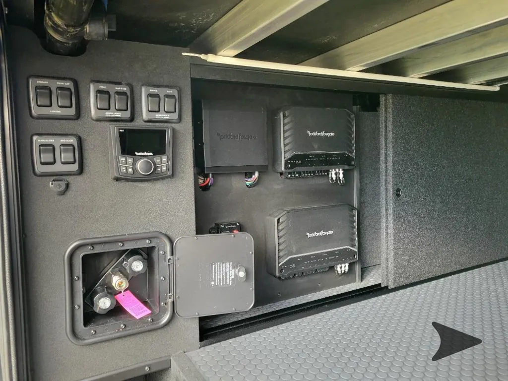 2026 Brinkley Model G 4100, Photos photo 90
