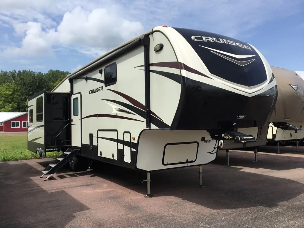 2019 CrossRoads Cruiser 3441WB - Photo 2
